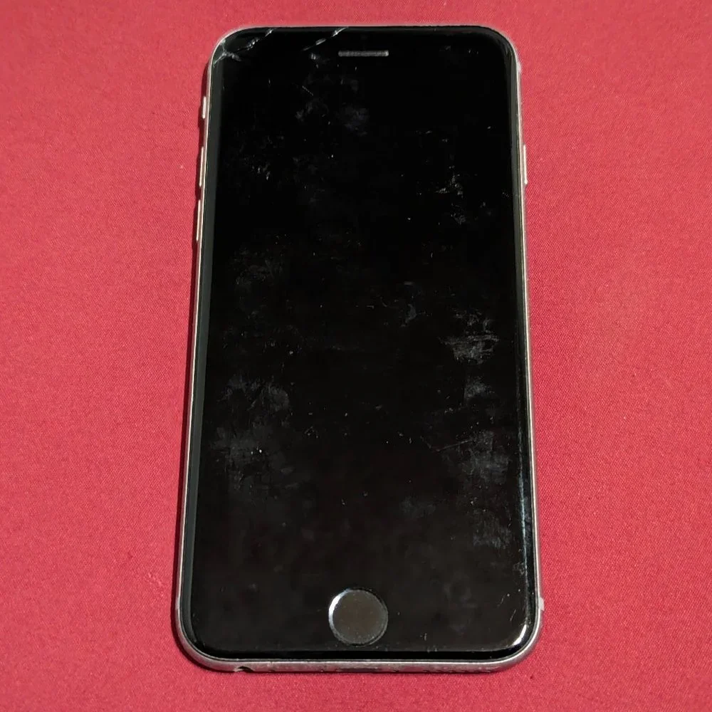 iPhone 6 (A1549) - 64 GB #13 (For parts)***